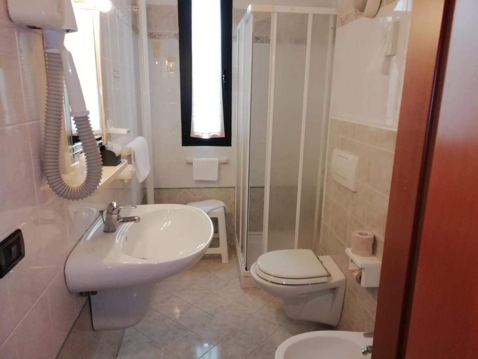 Hotel Gran Delta Di Alba-Invest Srl Rosolina Eksteriør billede