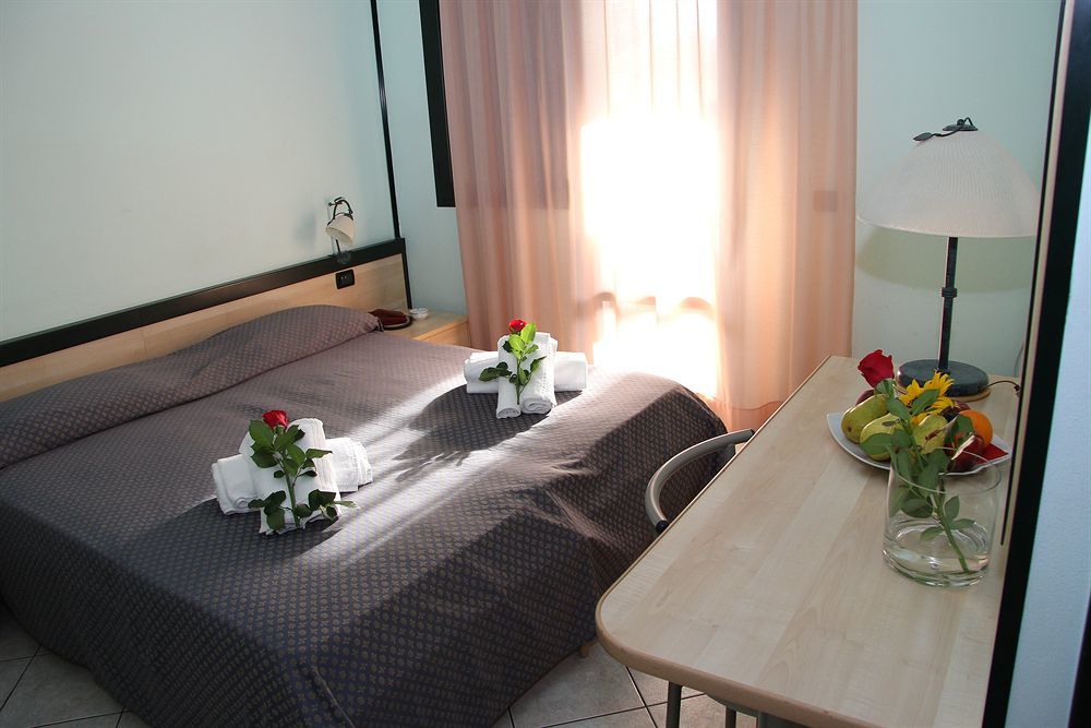 Hotel Gran Delta Di Alba-Invest Srl Rosolina Eksteriør billede