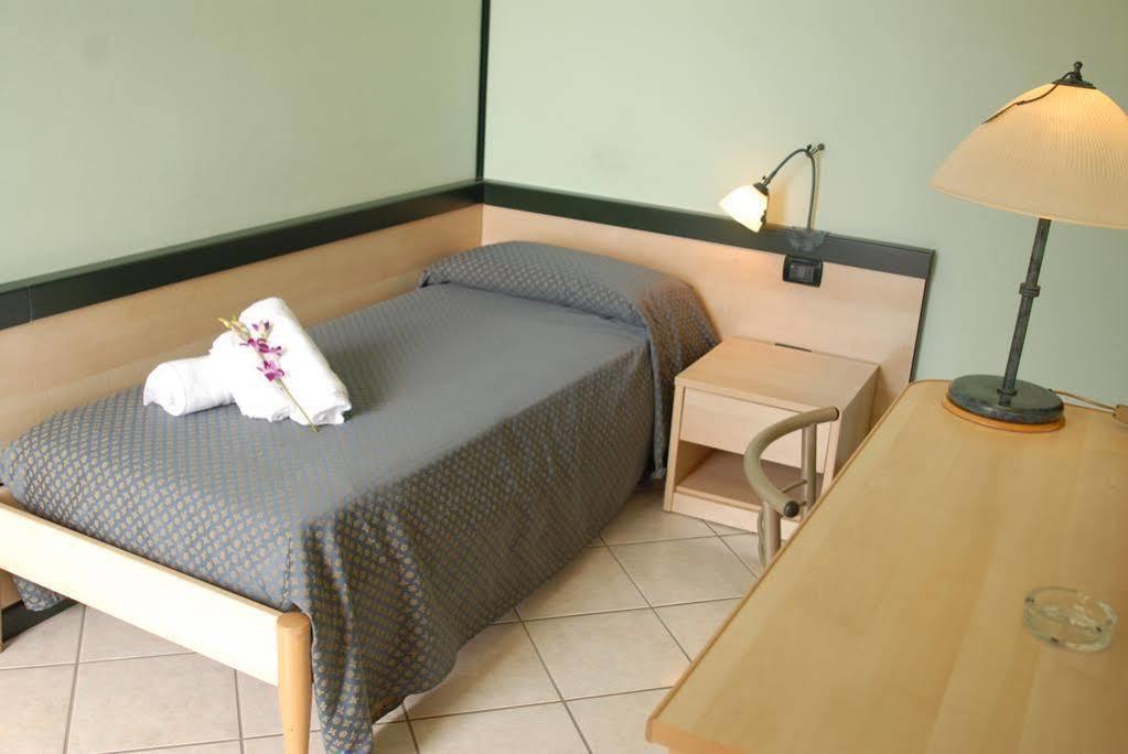 Hotel Gran Delta Di Alba-Invest Srl Rosolina Eksteriør billede